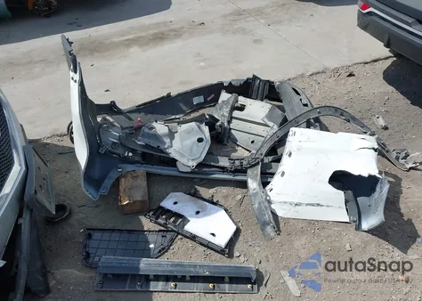 2019 Toyota Highlander Le z USA, uszkodzony, nr VIN 5TDZARFH9KS045511